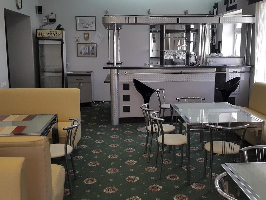 Marrion Hotel Odessa Esterno foto